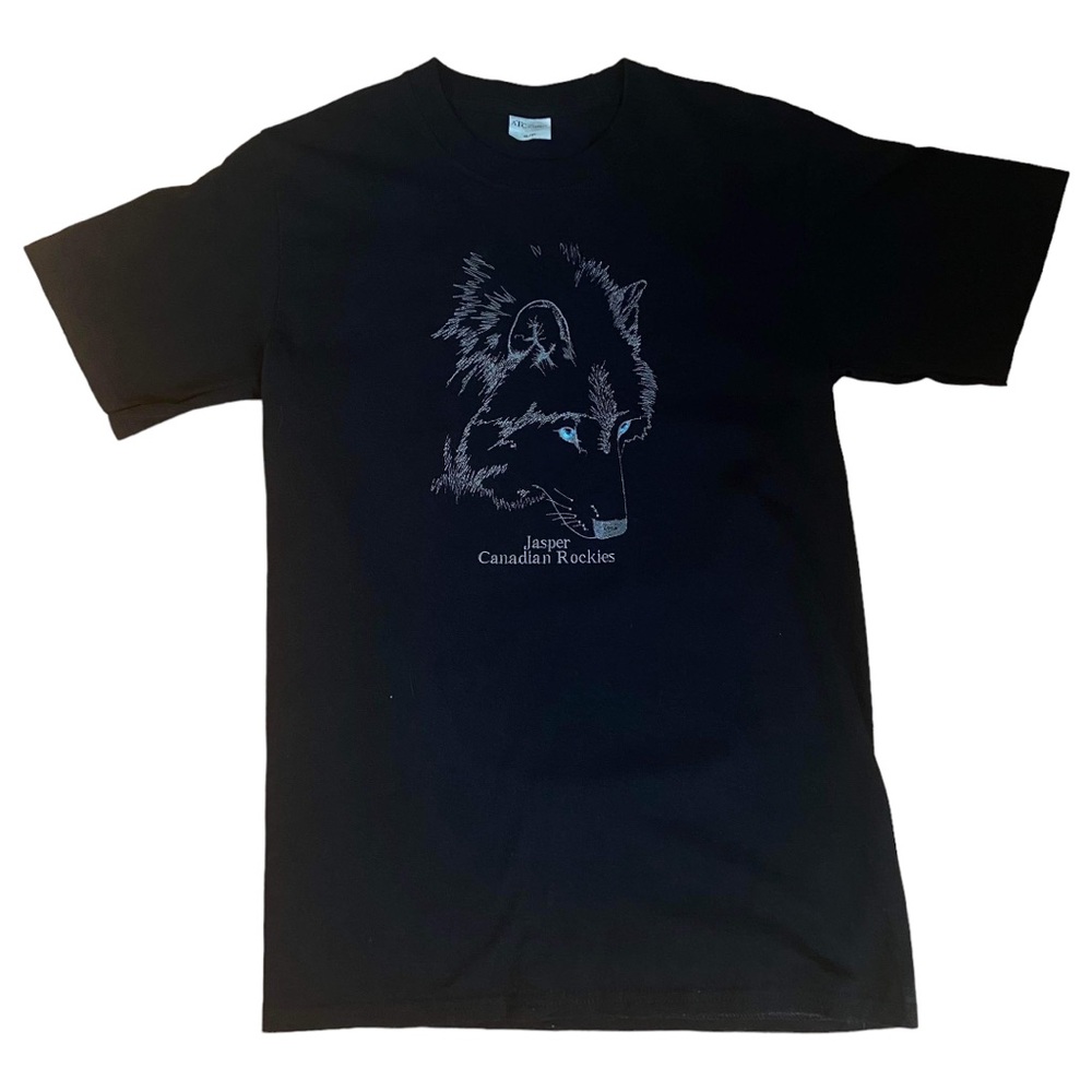 Jasper Canadain Rockies Embroidered Wolf Tee Shirt (S)